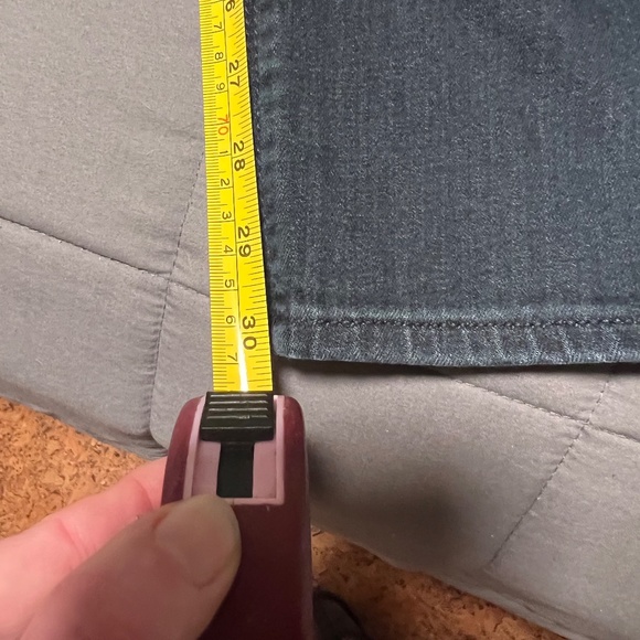 GUC Express Stella Skinny Low-Rise Jeans - Picture 9 of 10